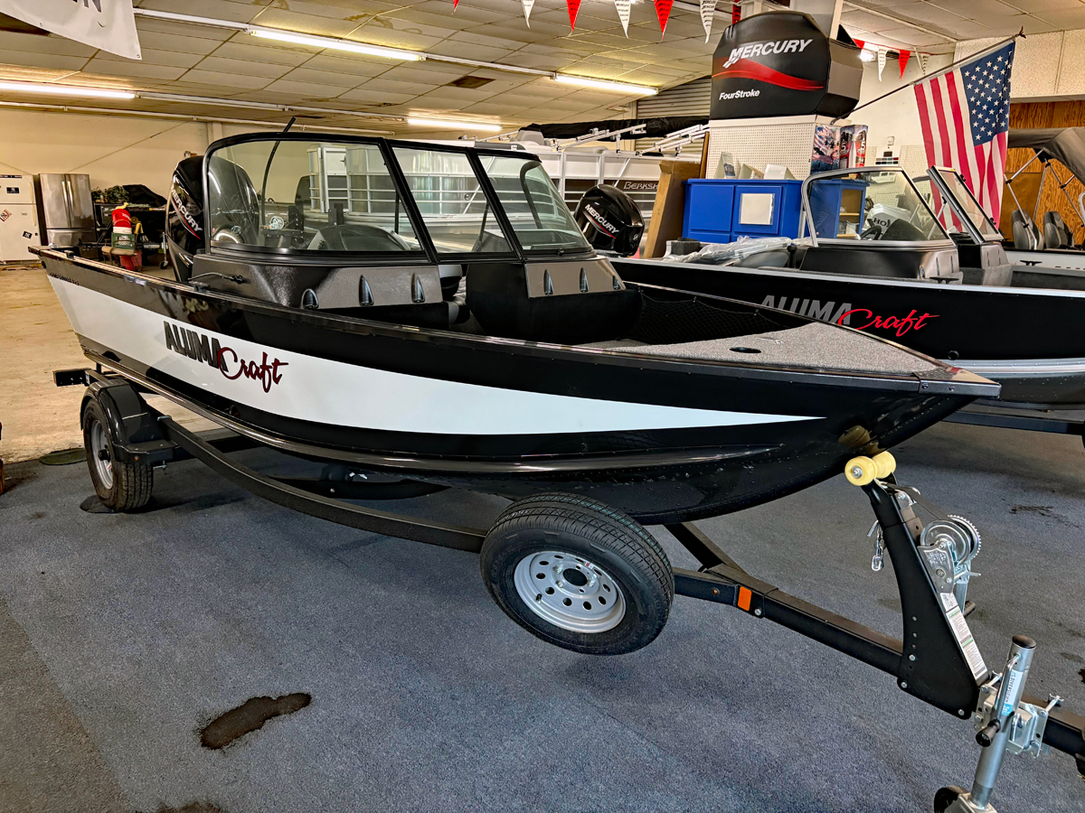 2024 Alumacraft Competitor 165 2024 Alumacraft Competitor 165