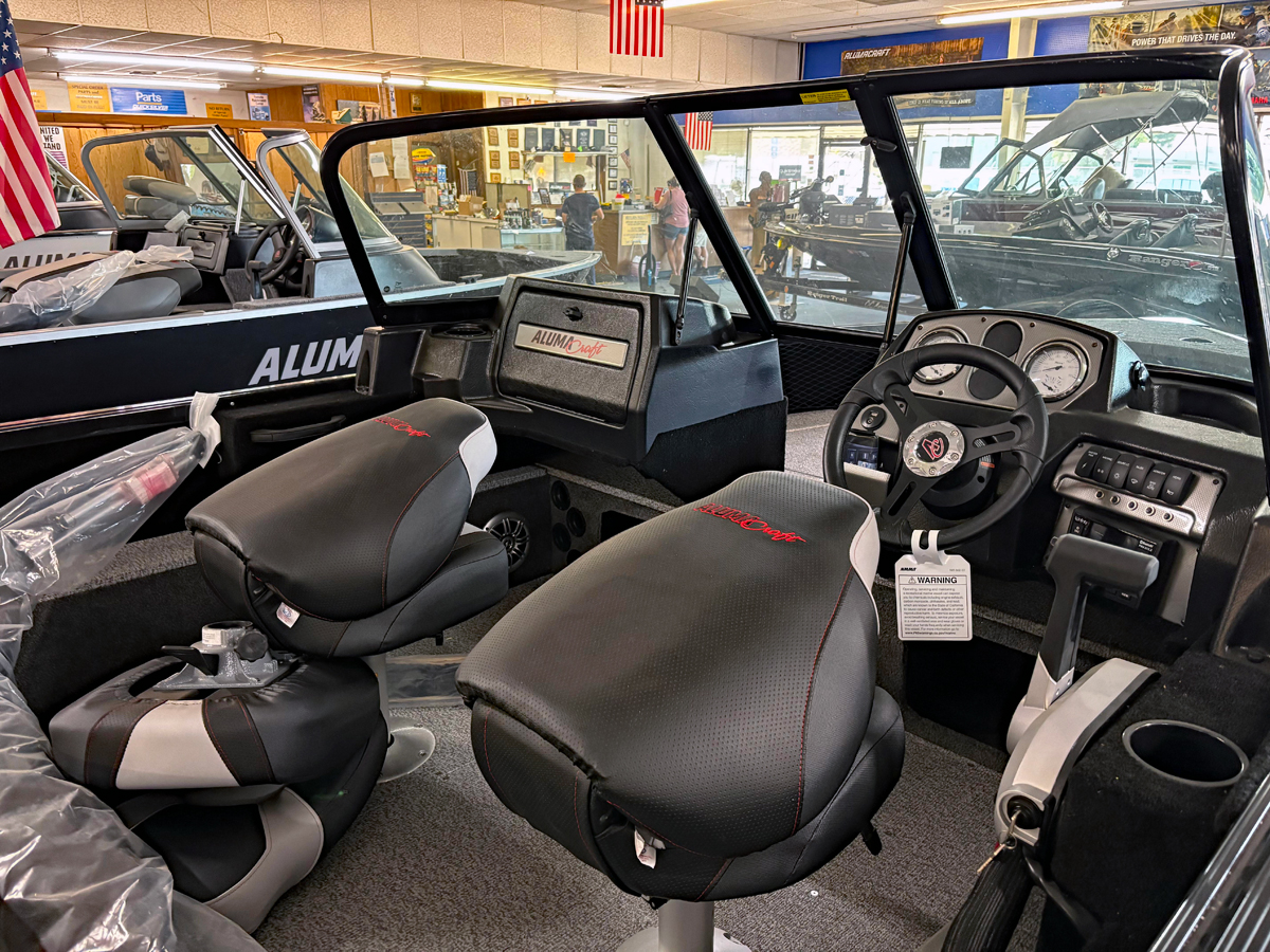 2024 Alumacraft Competitor 165 2024 Alumacraft Competitor 165