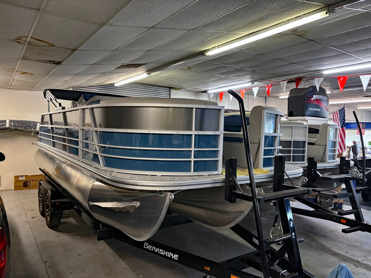 2025 Berkshire LE Series 22 UL 2025 Berkshire LE Series 22 UL